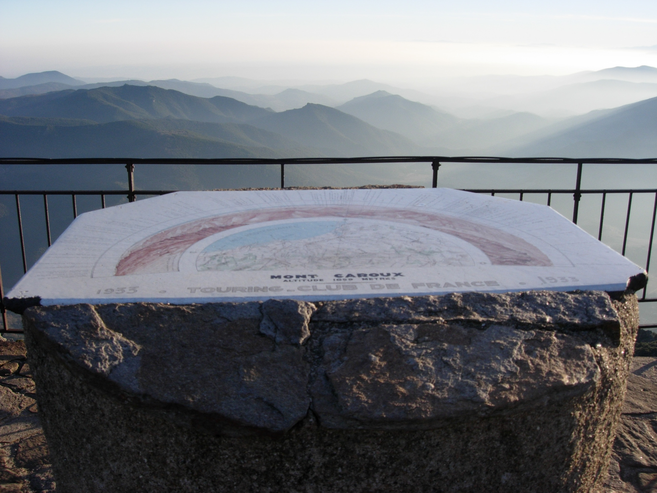 Apéritif convivial dans le Caroux